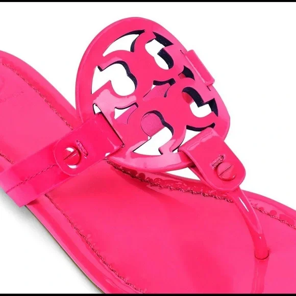 Fuchsia patent Tory Burch Miller sandal size 8.5 - Picture 1 of 7